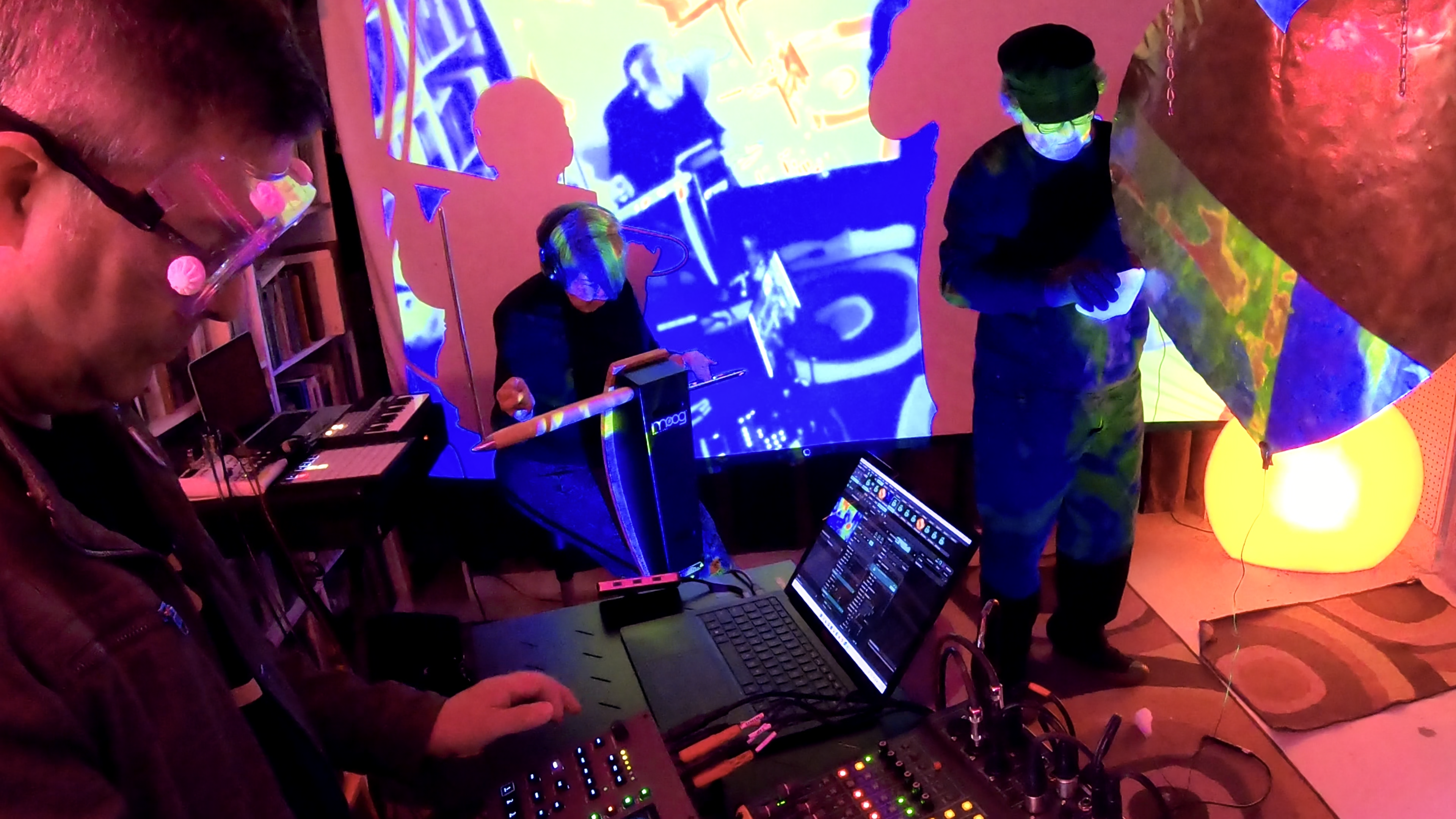 Carbon Dioxide Ensemble News: New Video “Unmaintained Heavy Machinery” in 4K + New EPK Landing Page